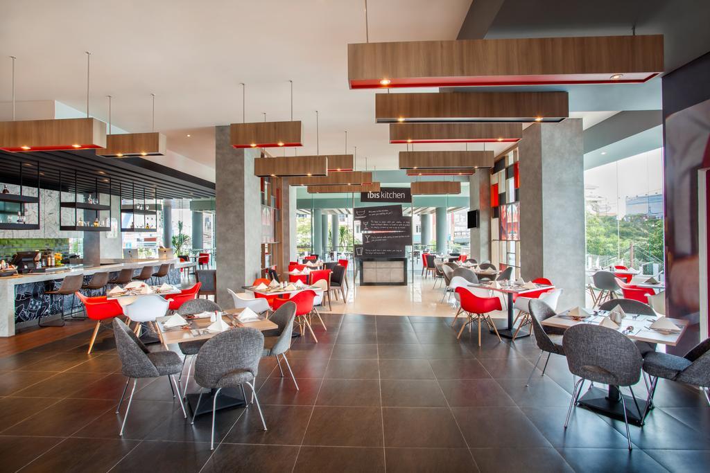 Ibis Manado City Center Boulevard Exteriér fotografie